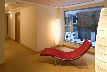 Hotel Arena Хихон Екстериор снимка